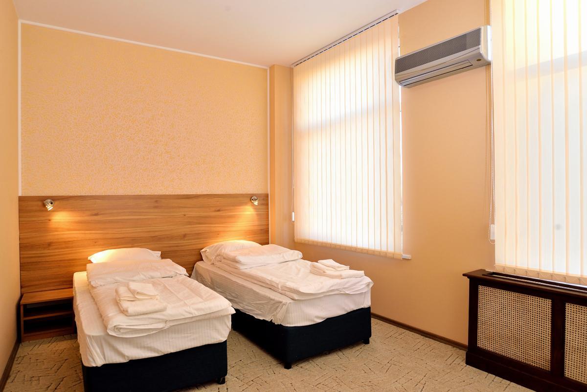 Hotel Cascade Pleven Ngoại thất bức ảnh