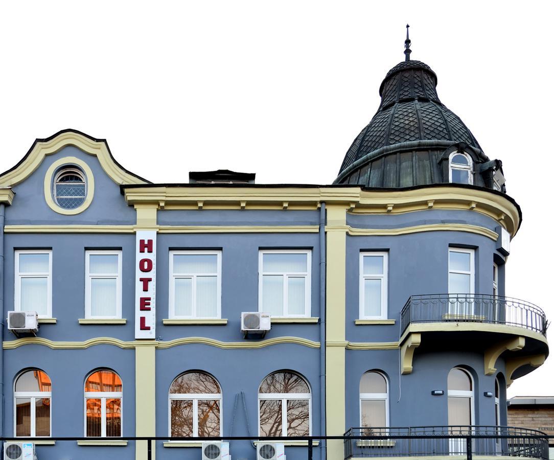 Hotel Cascade Pleven Ngoại thất bức ảnh